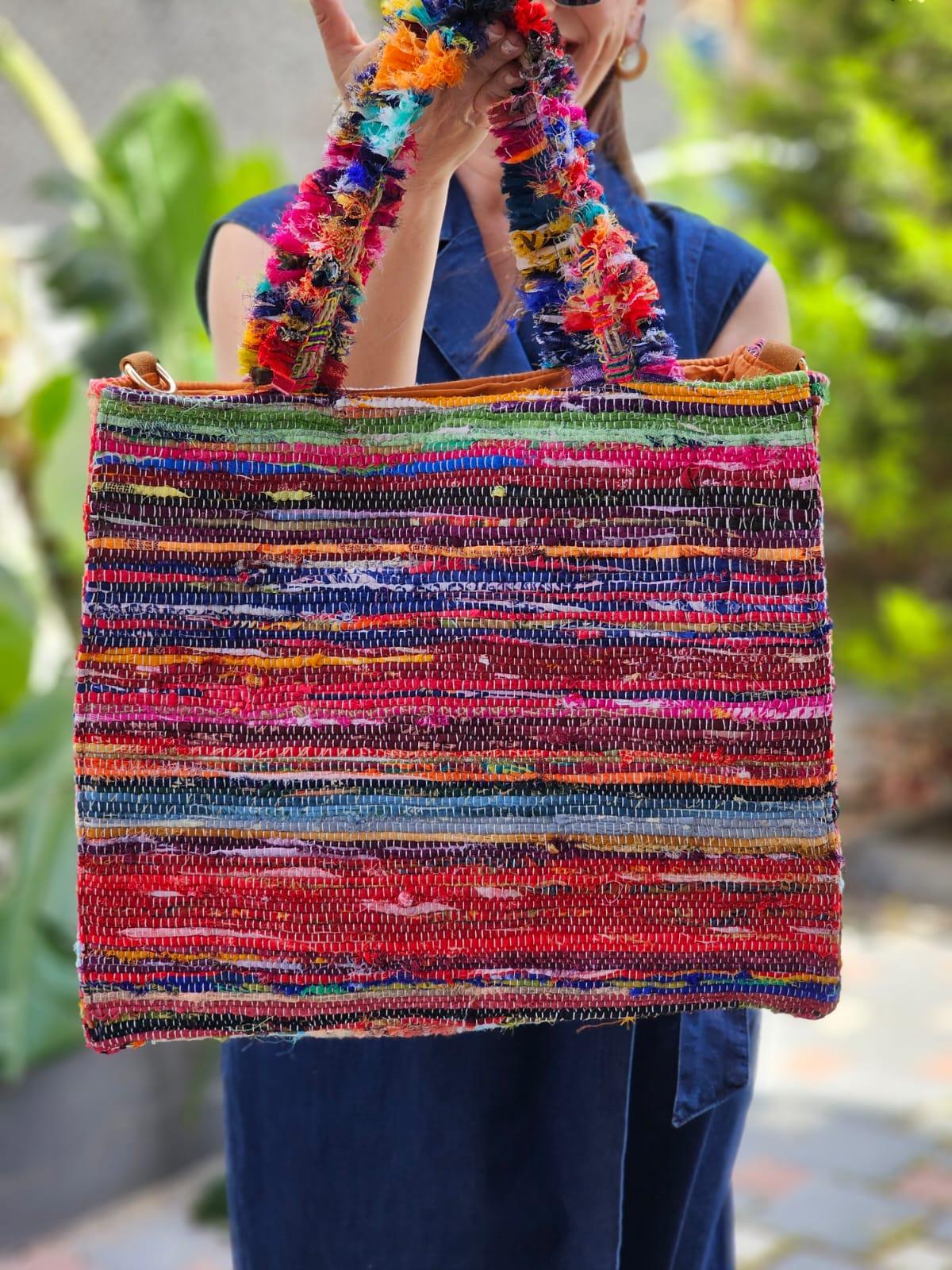 FELİX13635 Göz Nazar Boncuklu Püskülü İthal Kilim Çanta