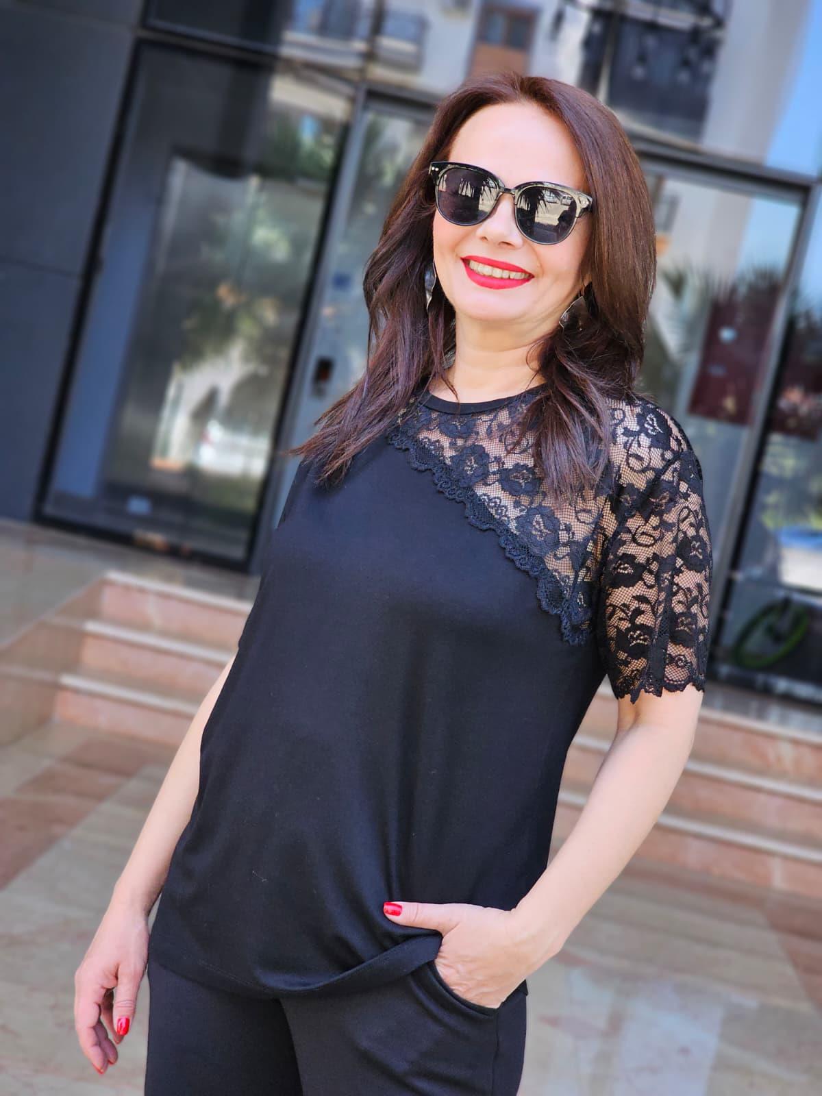 FELİX15040 Yaka Kol Dantelli Siyah Bluz