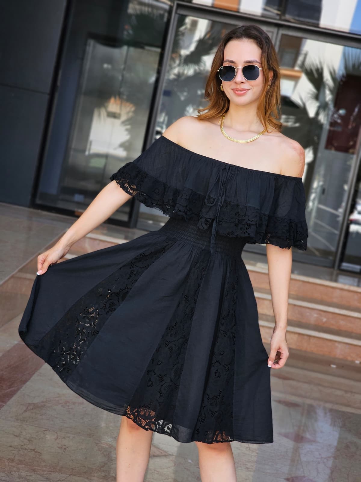FELİX15435 Madonna Yaka Bel lastikli Danteli İthal Siyah Elbise