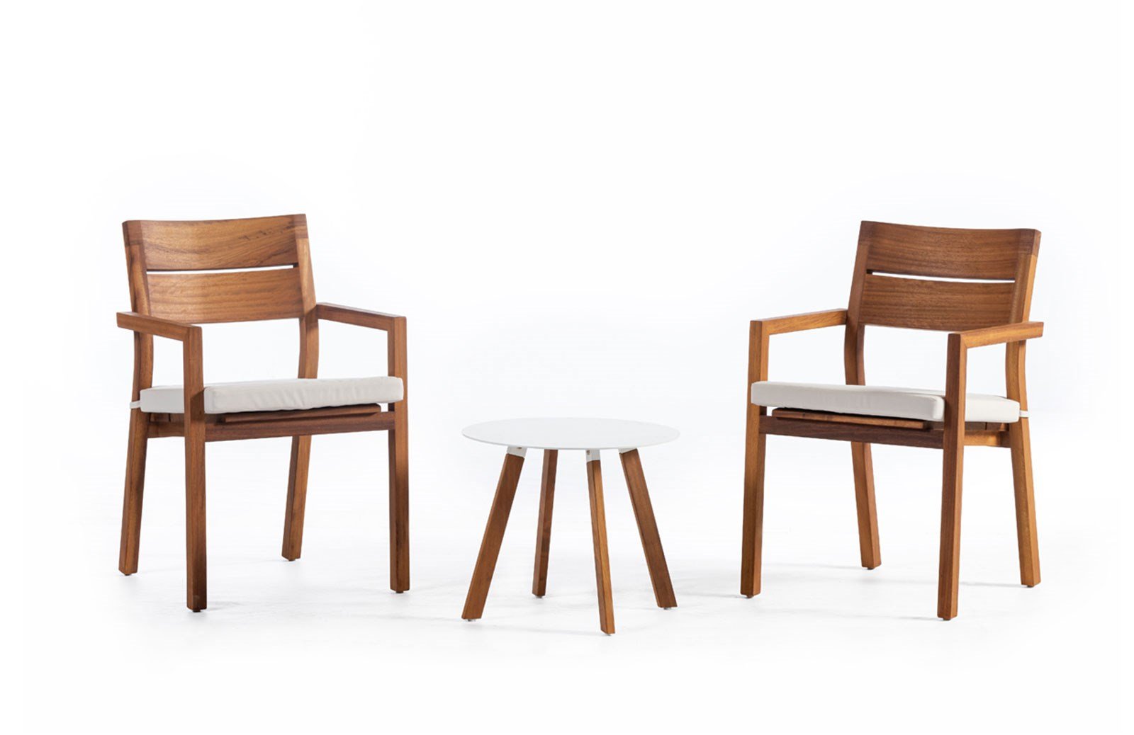 Ahşap Bahçe Sandalyesi Kollu Minderli 55 cm ER-1044