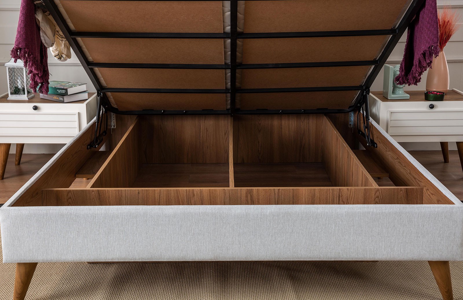 James Bazalı Karyola