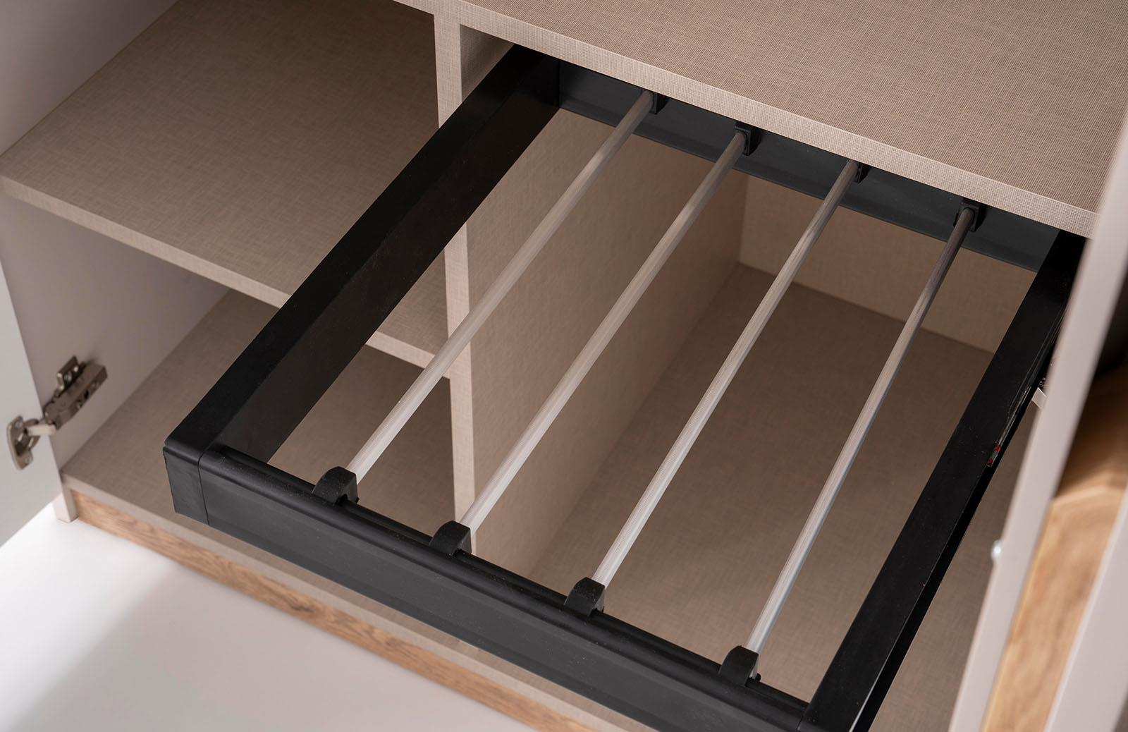 Karel Kapaklı Dolap