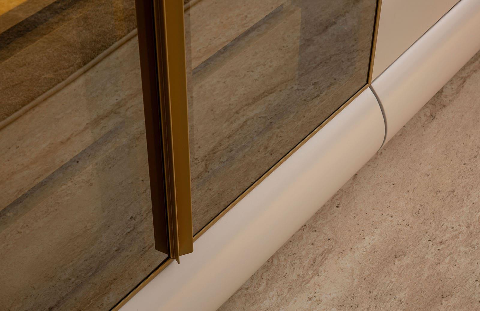 Noyes Kapaklı Dolap