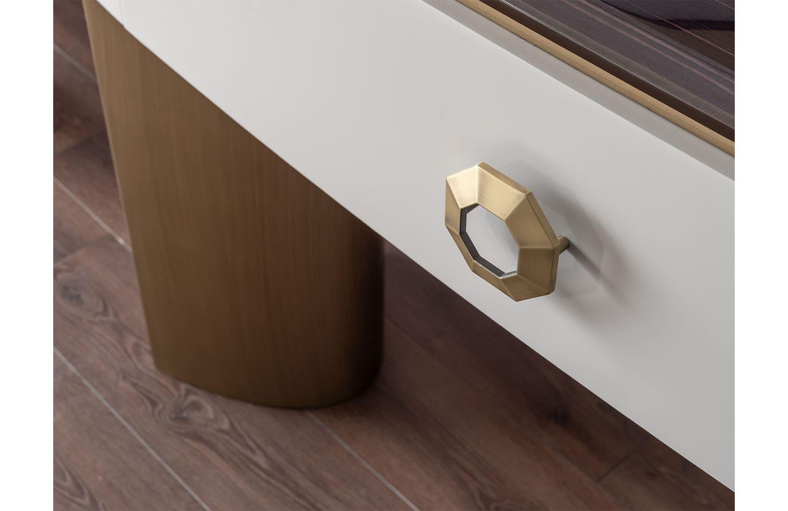 Onila Dresuar + Ayna