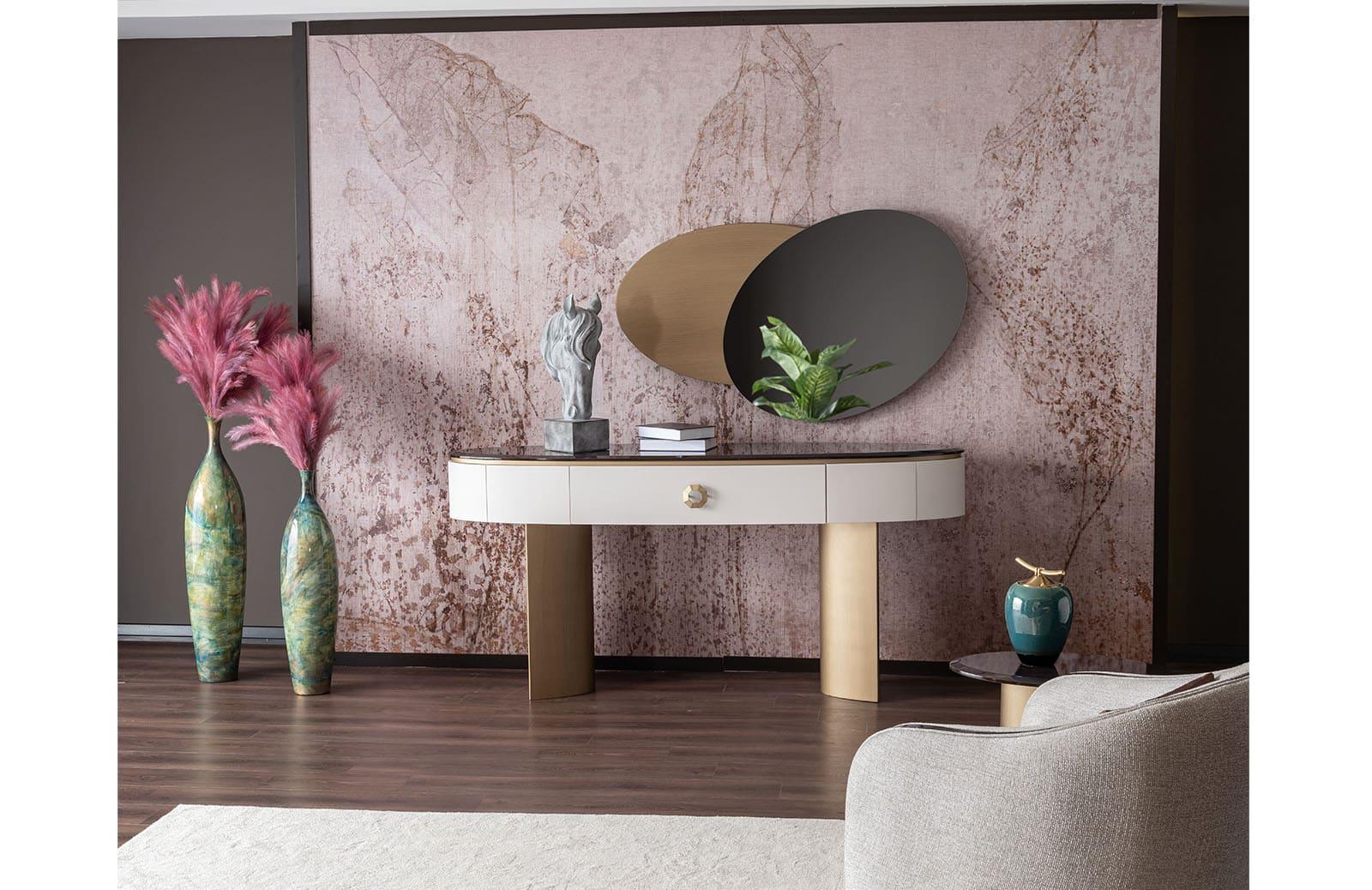 Onila Dresuar + Ayna