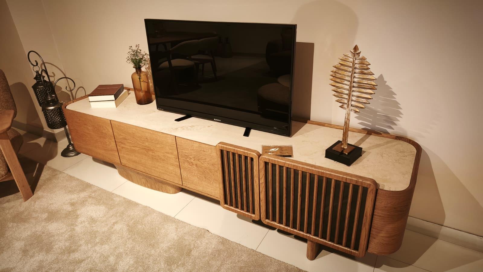 OUTLET-MLT- Arrigo Yemek Odası Takımı + TV + Orta Sehpa + Puf