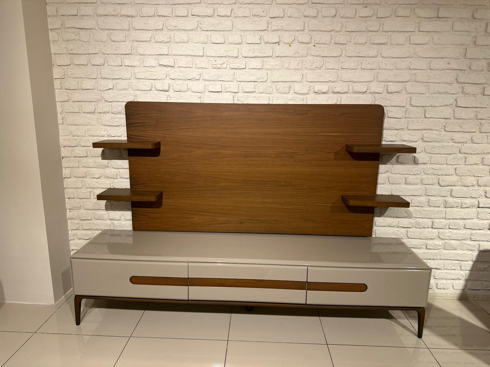 OUTLET - MOB - Sergio Yemek Odası Takımı + TV ünitesi + Orta sehpa + Yan sehpa