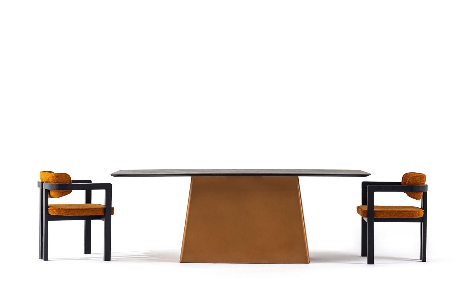 Revati Masa Takımı