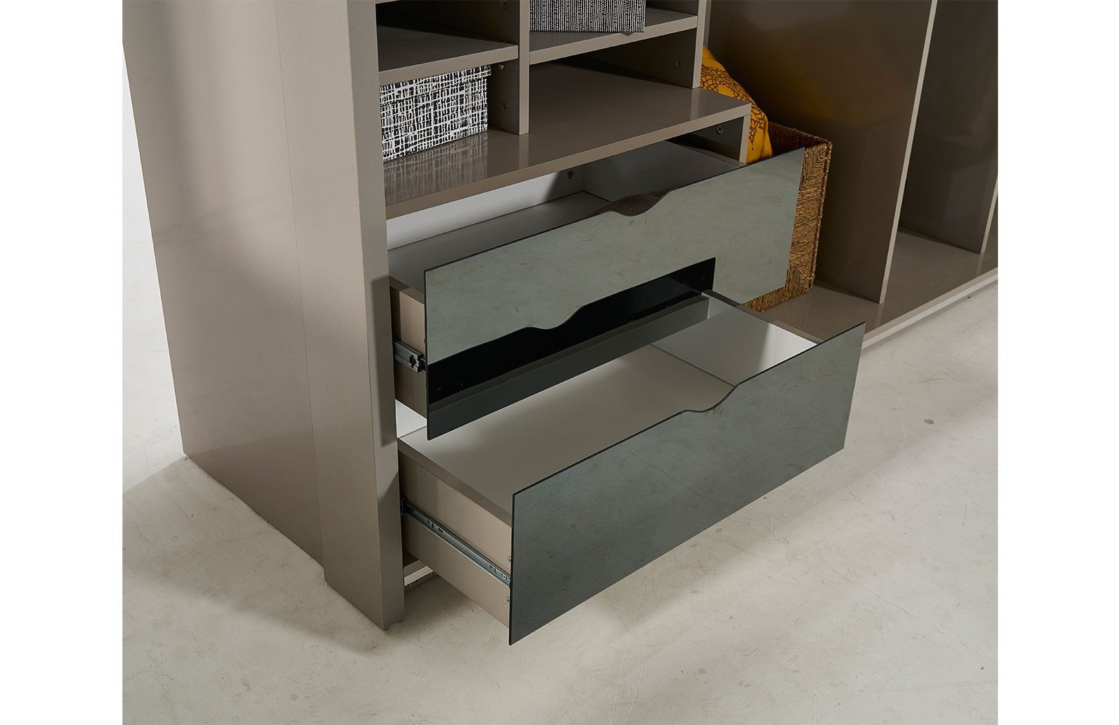 Szalai Köşe Dolap Takımı