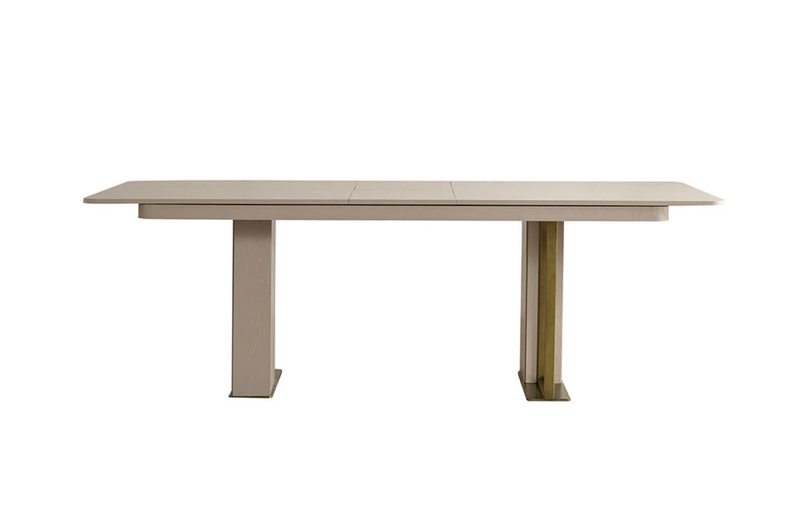 Zelmira Masa Açılır