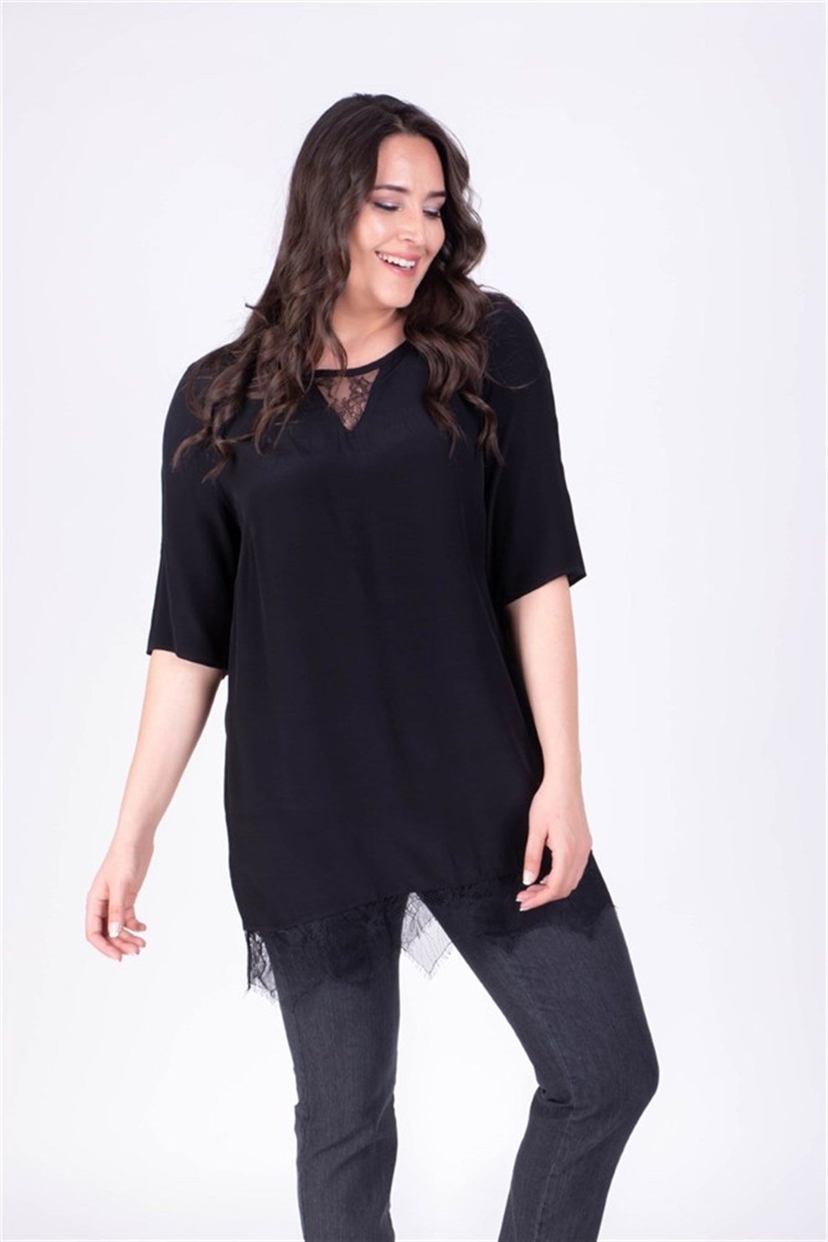 Eteği Yakası Dantelli TunikMYLINE23791