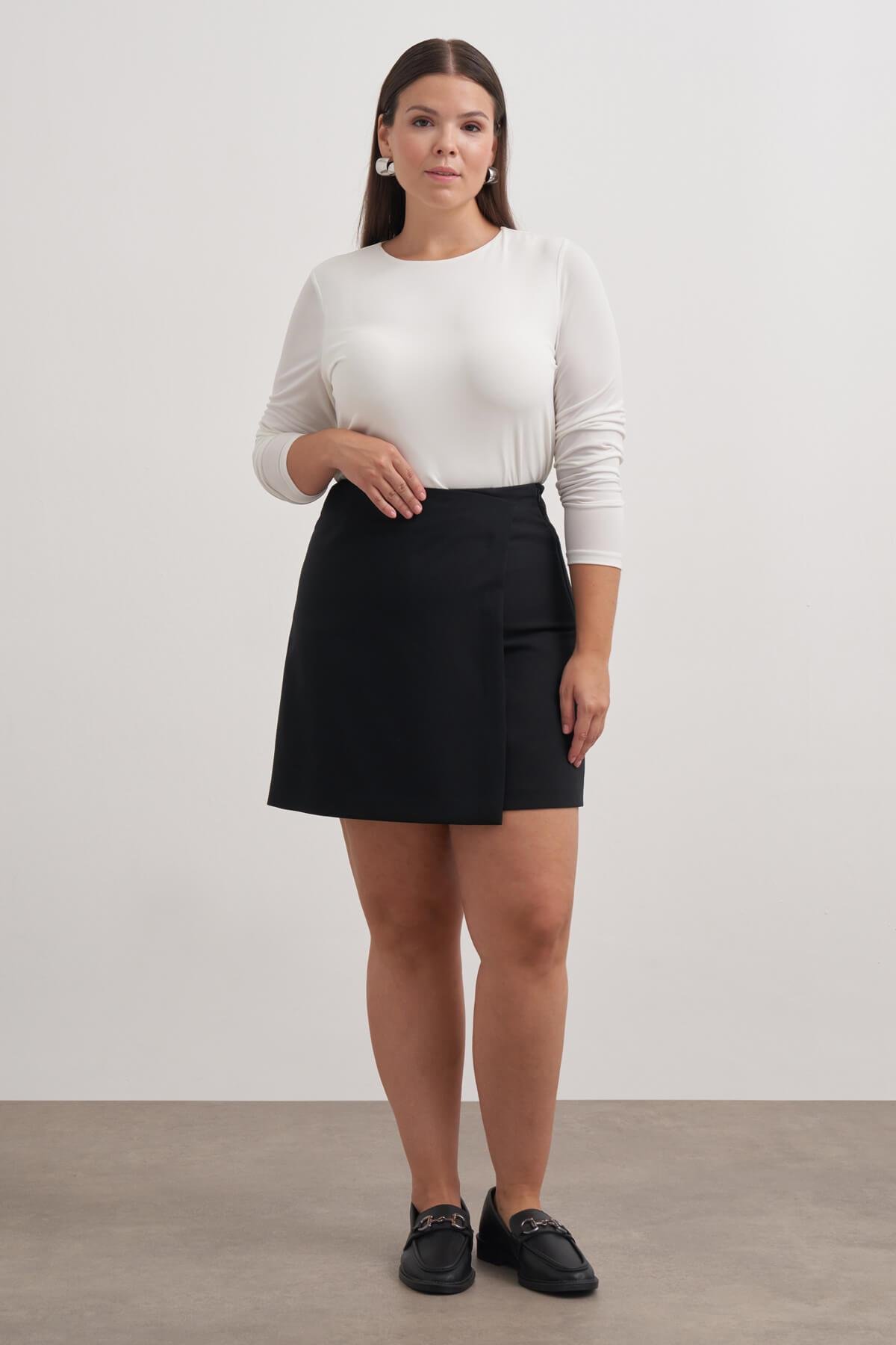 Asimetrik Şort Etek 