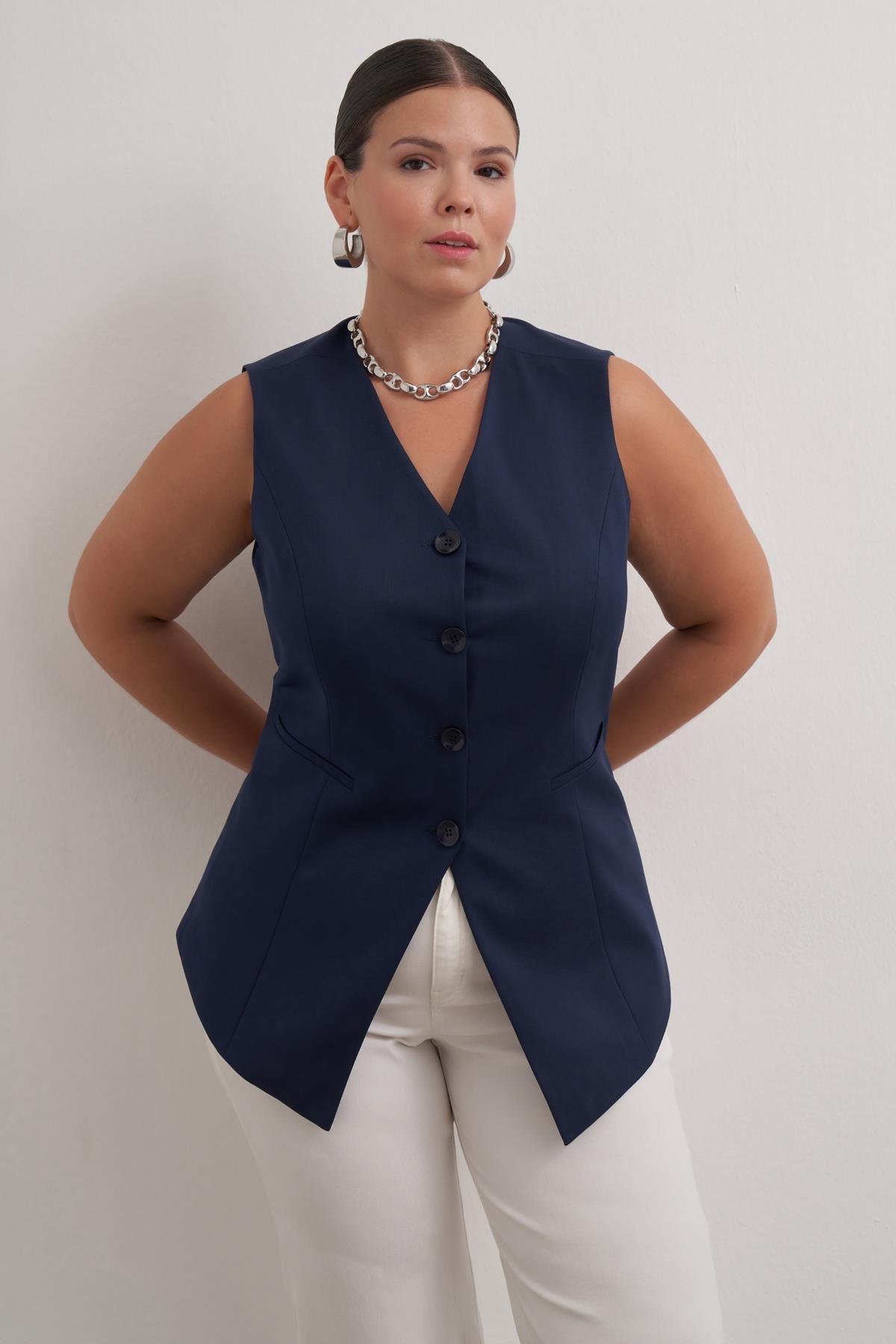 Astarlı Belden Oturtmalı Yelek