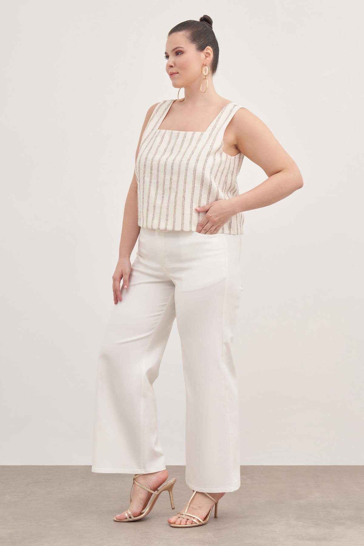 Myline-Astarlı Kare Yaka Top-Büyük Beden Bluz-139220