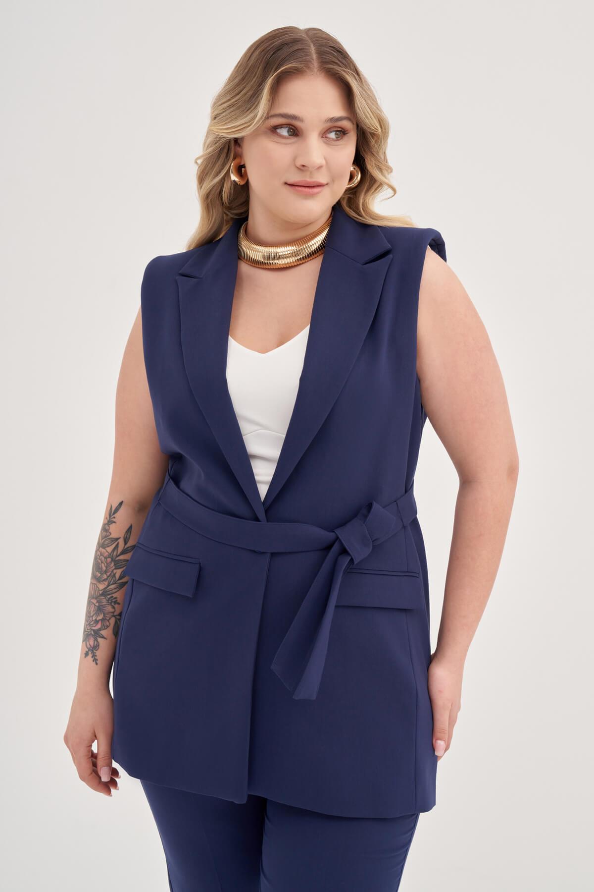 Astarlı Kuşaklı Uzun Yelek