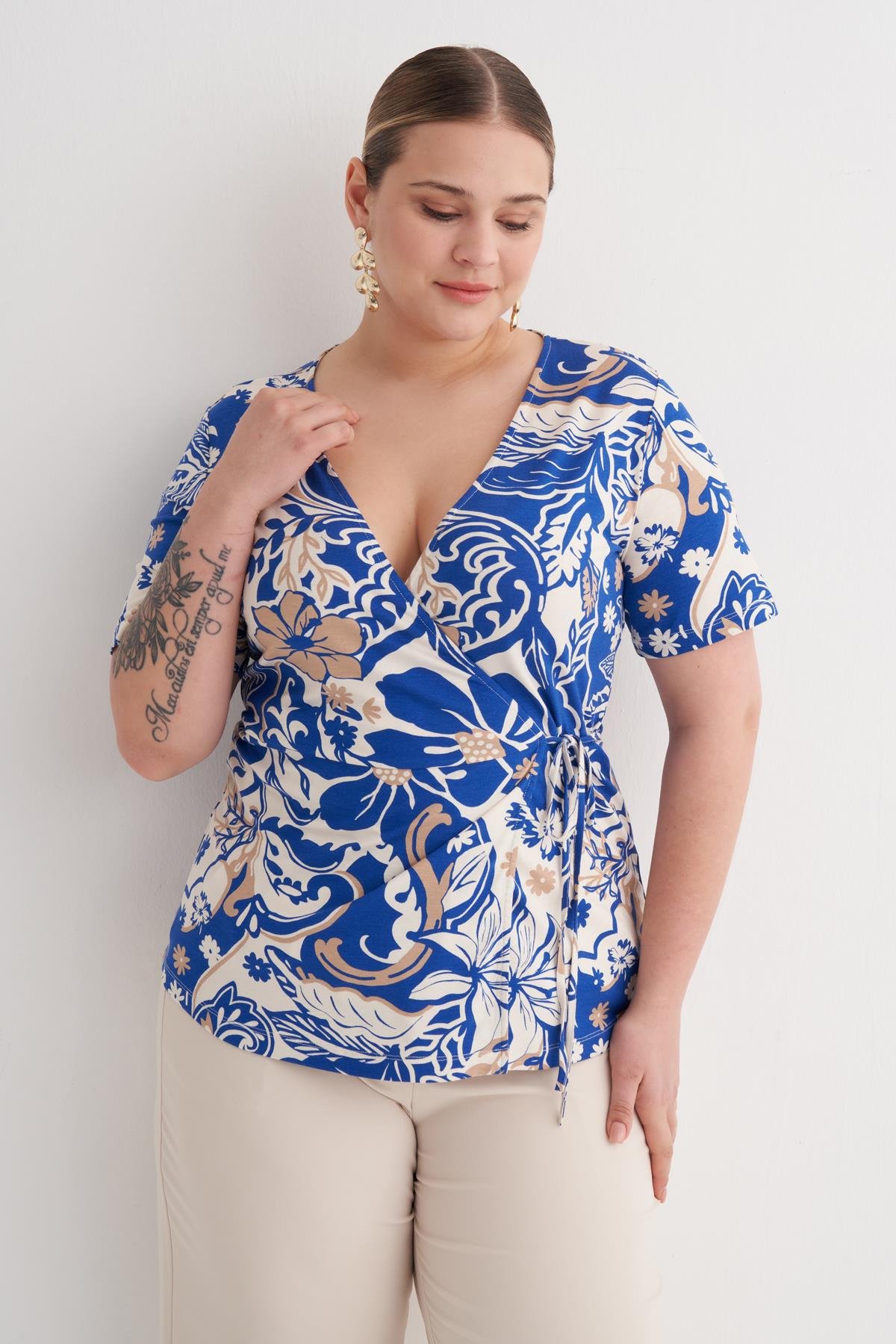 Myline-Bağlama Detaylı Desenli Bluz-Büyük Beden Bluz-150018