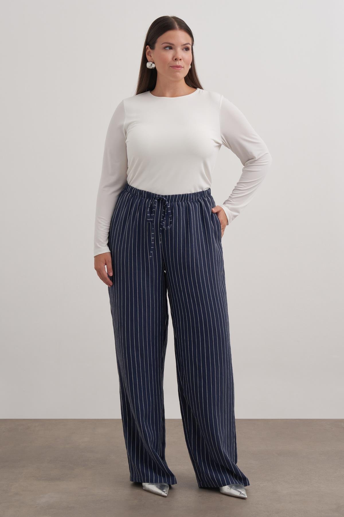 Myline-Beli Bağcıklı Düz Kesim Pantolon-Büyük Beden Pantolon-149575