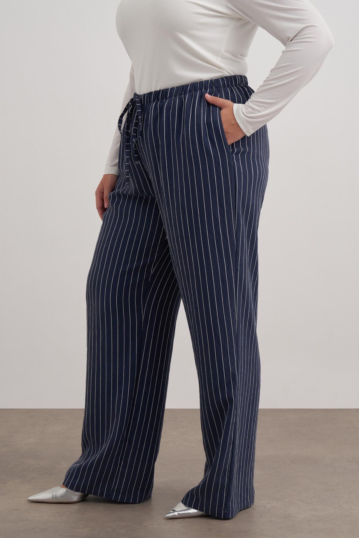 Myline-Beli Bağcıklı Düz Kesim Pantolon-Büyük Beden Pantolon-149575