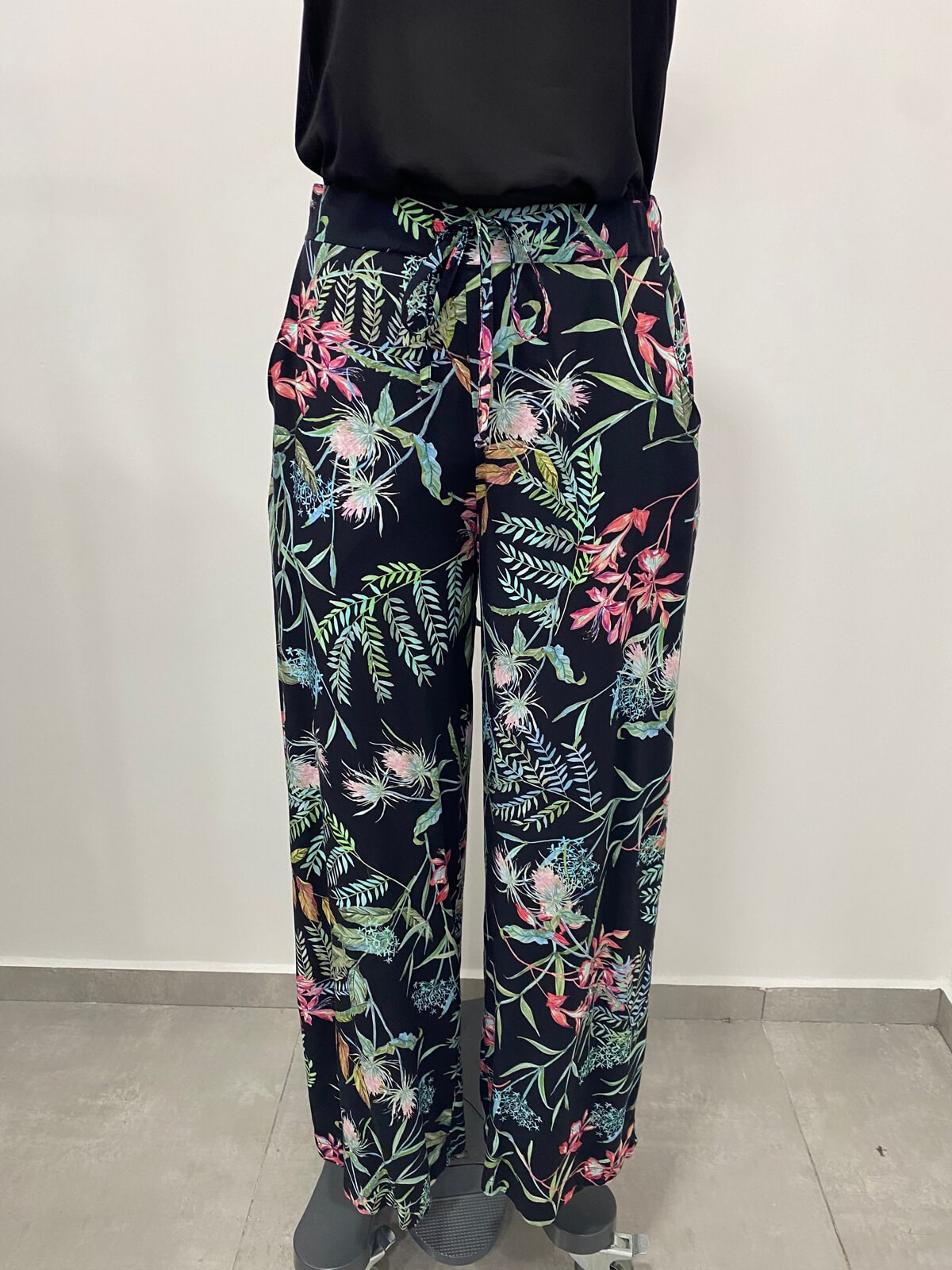 Myline-Beli Lastikli Geniş Paçalı Pantolon-Büyük Beden Outlet-66564