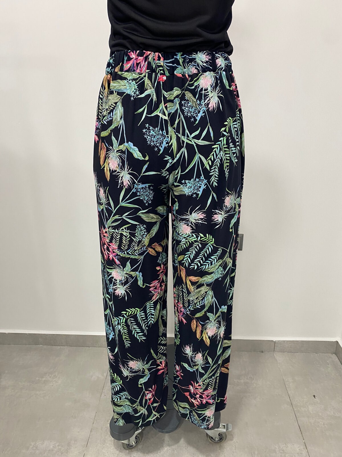 Myline-Beli Lastikli Geniş Paçalı Pantolon-Büyük Beden Outlet-66564