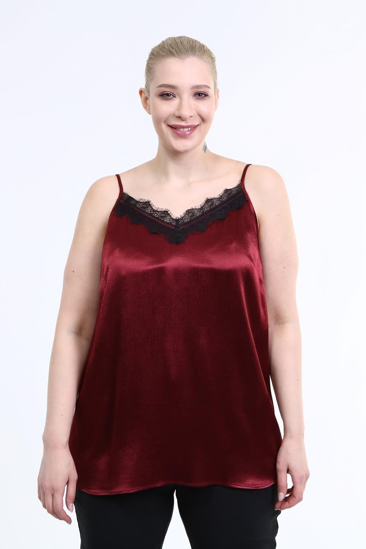 Dantelli İp Askılı Bluz