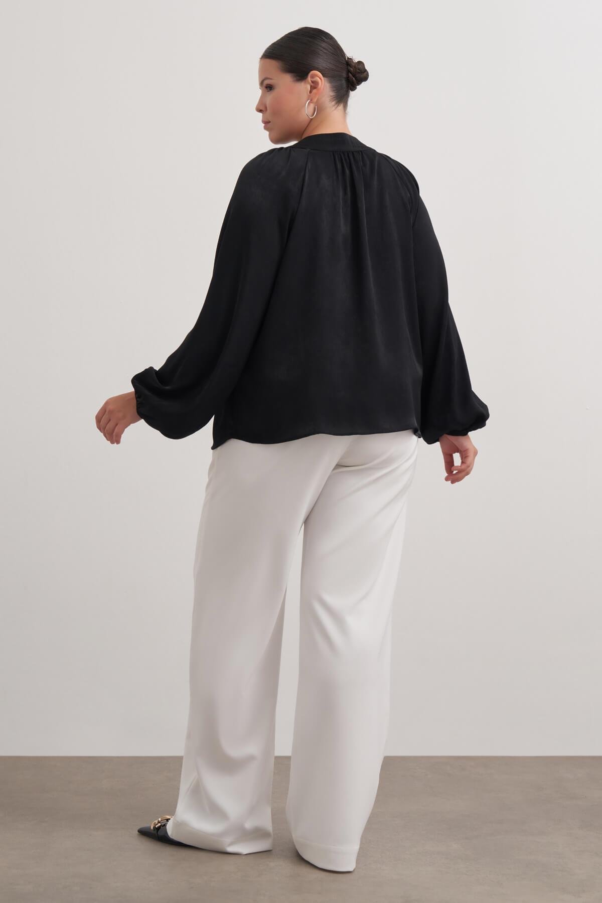 Myline-Düğme Detaylı Saten Bluz-Büyük Beden Bluz-149479