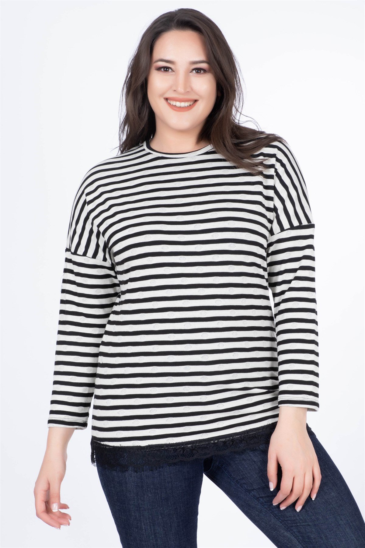 MYLINE-Eteği Dantelli Triko Bluz-Bluz-34452