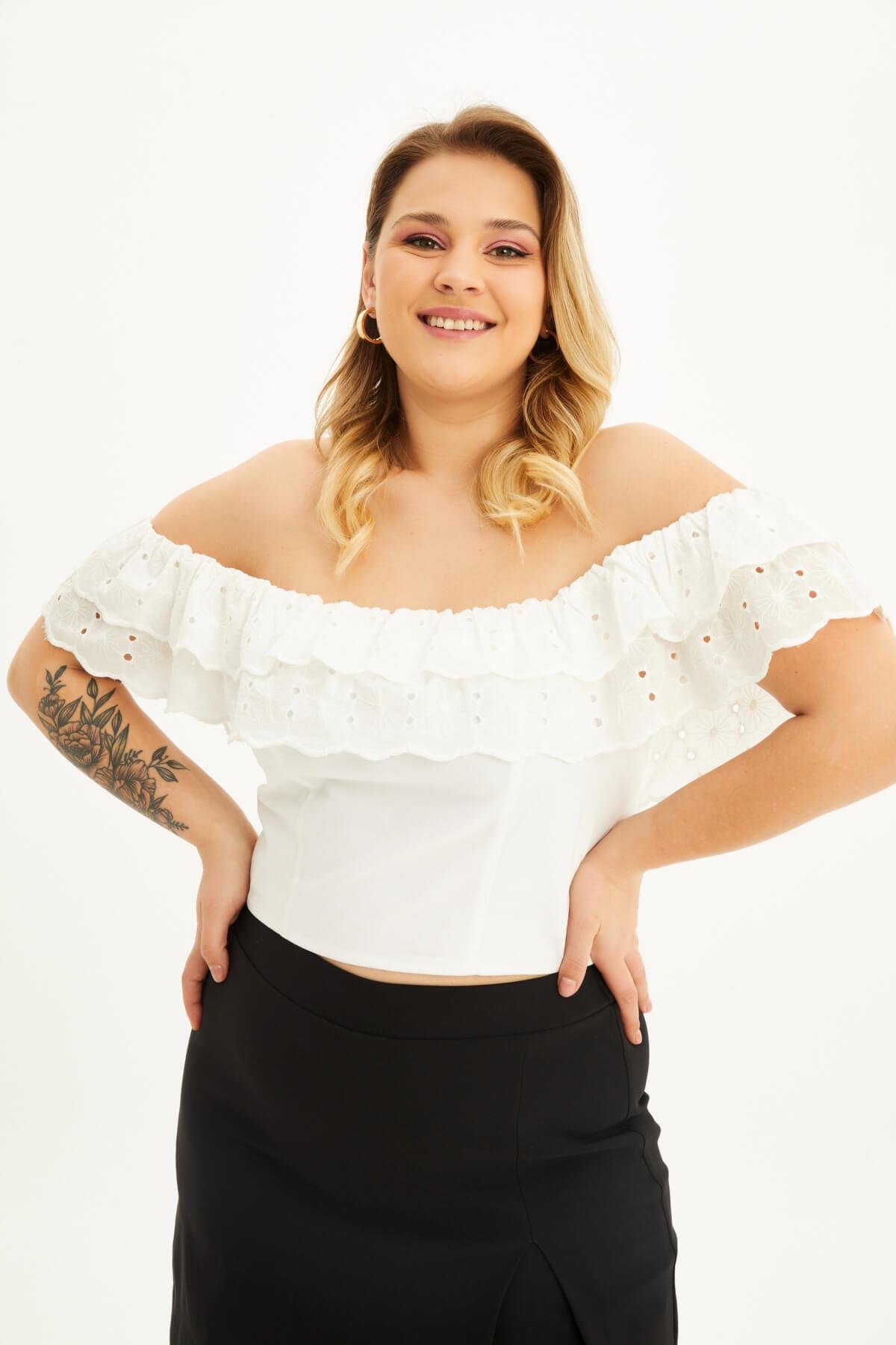 Myline-Fistolu Gipe Detaylı Top-Büyük Beden Tişört-77804