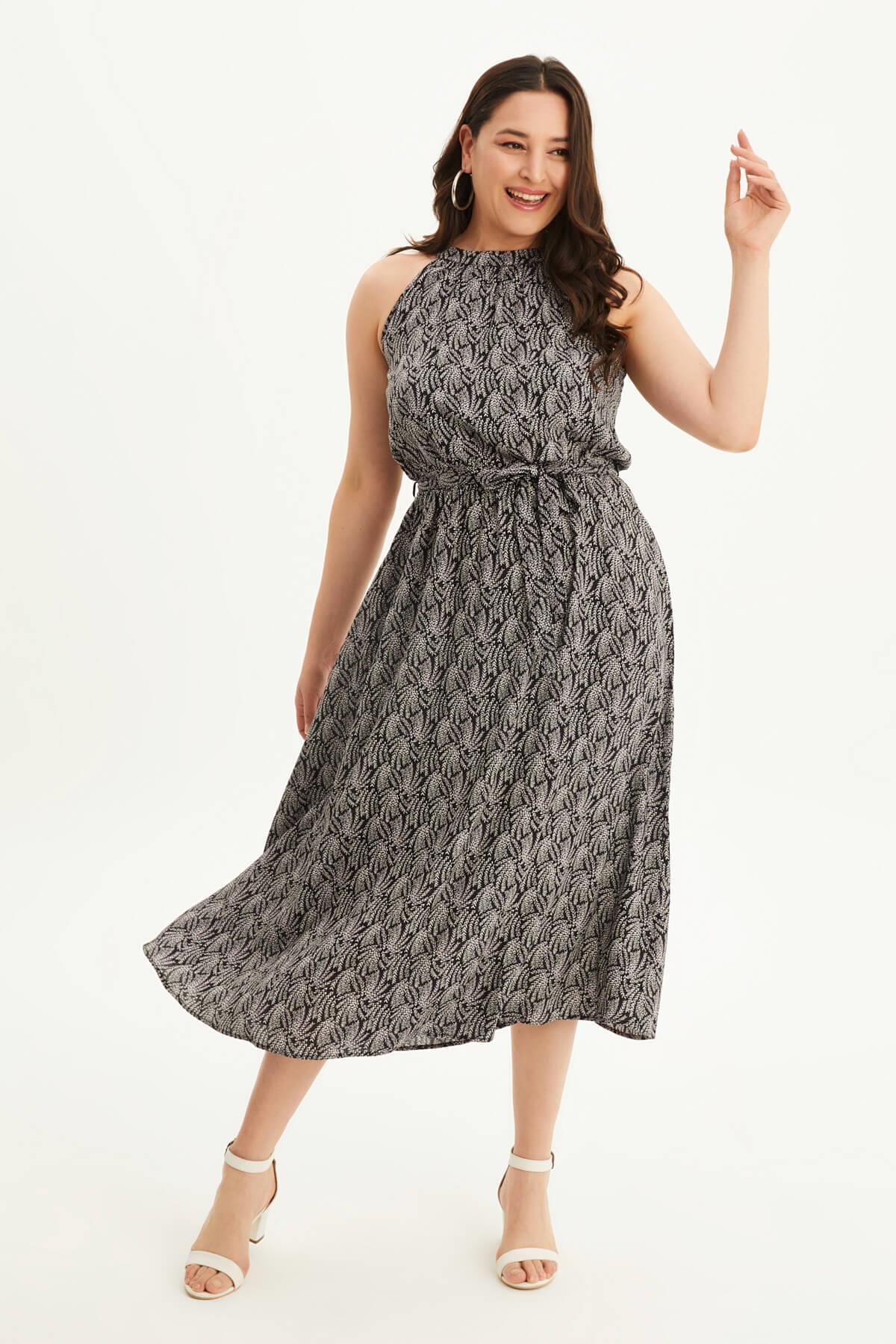 Halter Yaka Kuşaklı Uzun Elbise