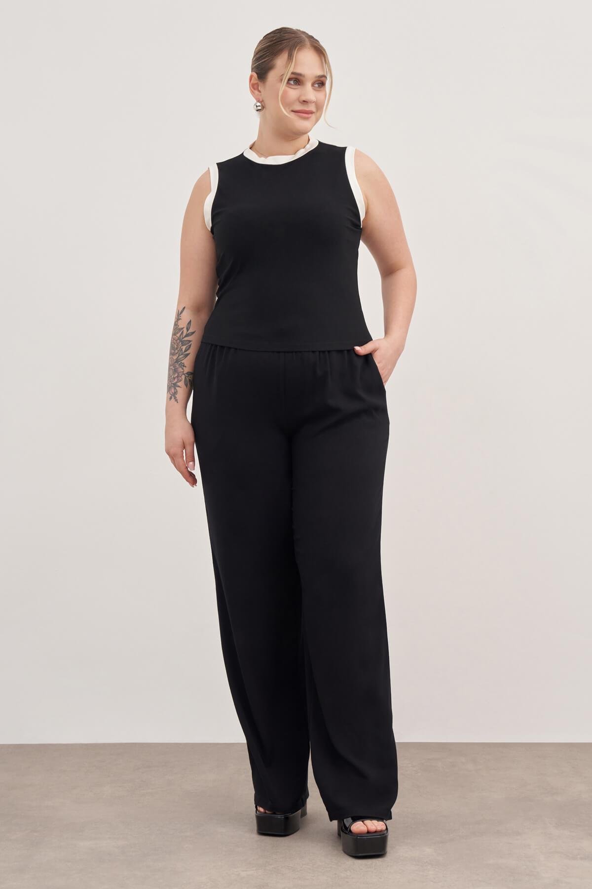 Myline-Kontrast Kolsuz Top-Büyük Beden Tişört-129006