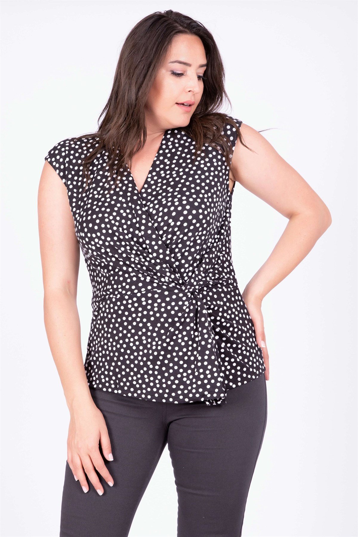 Myline-Önü Bağlama Detaylı Puantiyeli Bluz-Büyük Beden Bluz-23836