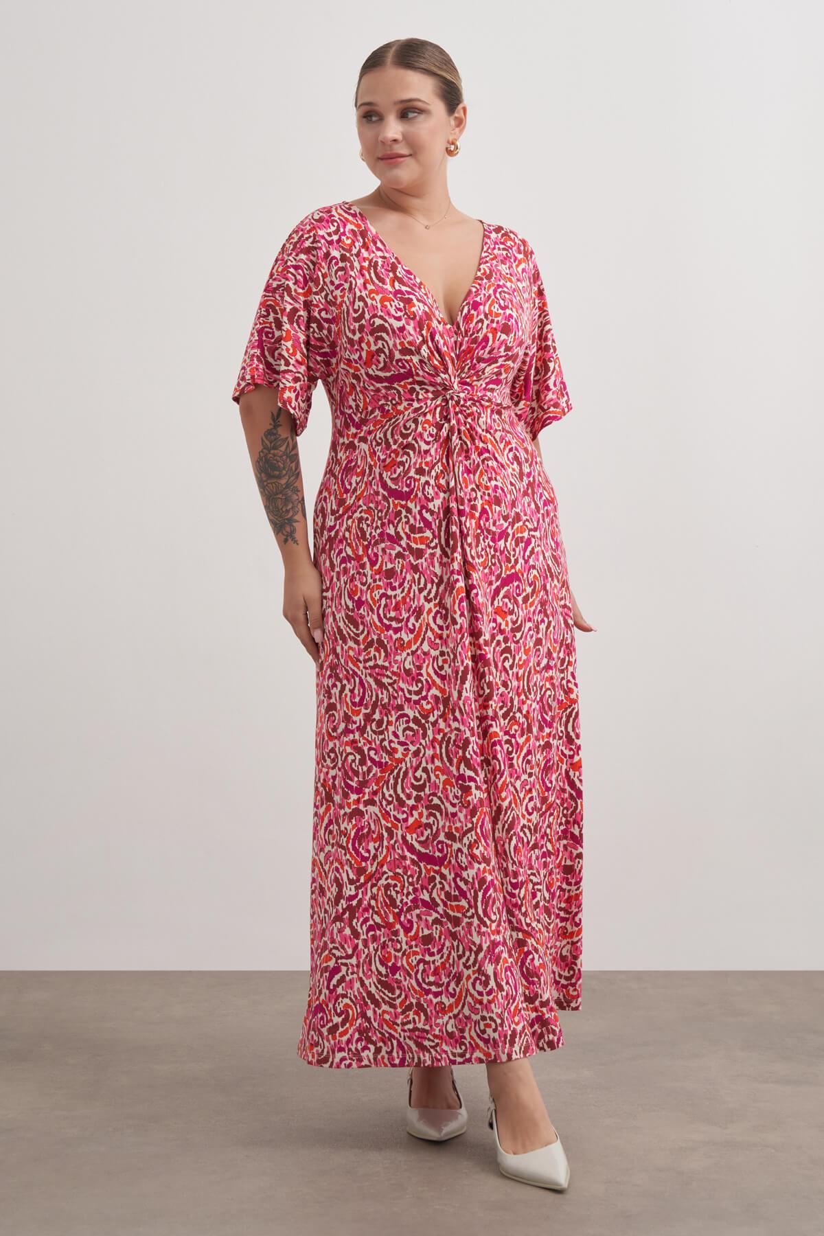 Önü Düğümlü Örme Elbise