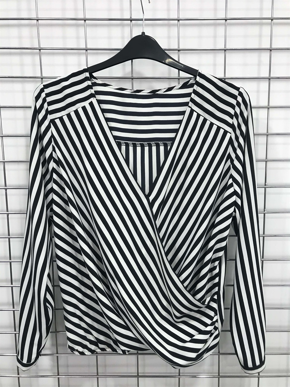 Myline-Önü Kurvaze Eteği Lastikli Bluz -Büyük Beden Outlet-45619