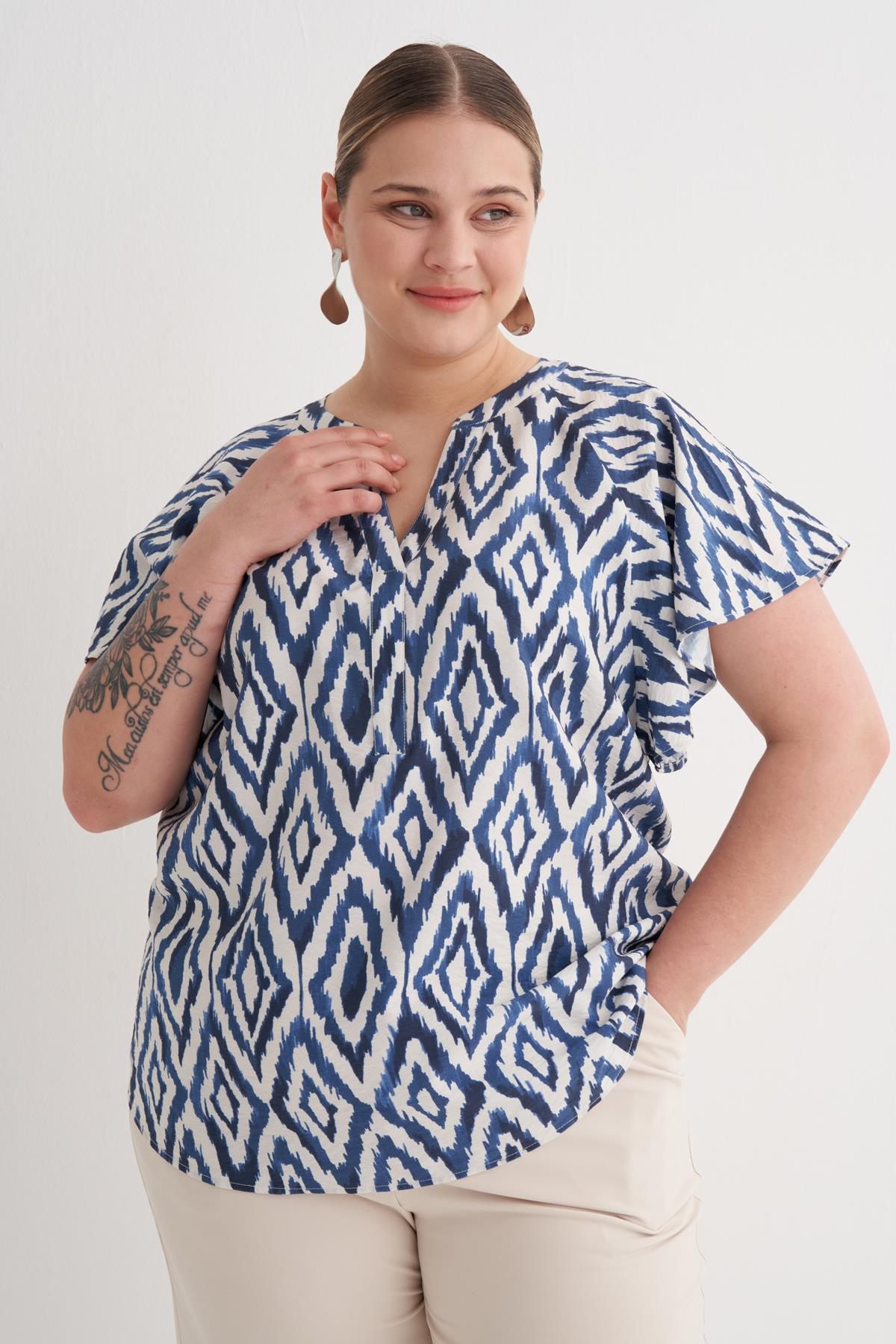 Myline-Pelerin Kol Desenli Tişört-Büyük Beden Tişört-149977