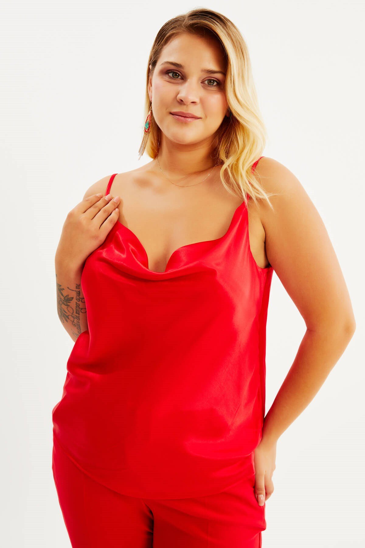 Myline-Saten Degaje Yaka İp Askılı Bluz-Büyük Beden Bluz-77801