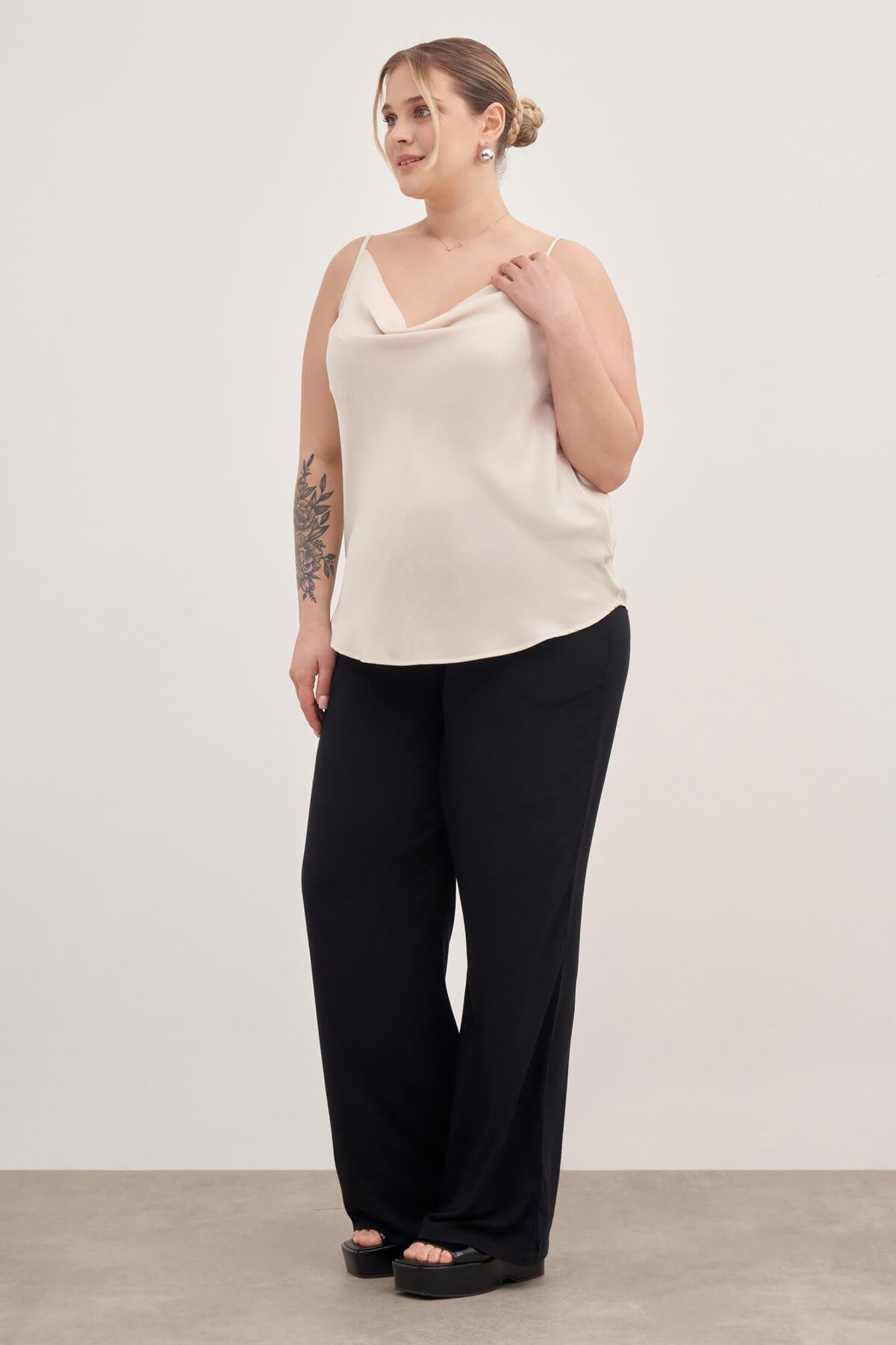 Myline-Saten Degaje Yaka İp Askılı Bluz-Büyük Beden Bluz-139138