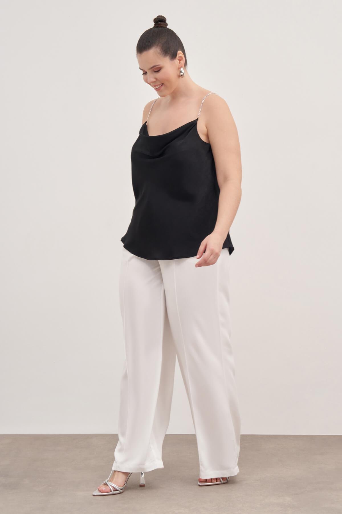 Myline-Saten Zincirli Degaje Yaka Bluz-Büyük Beden Bluz-88004