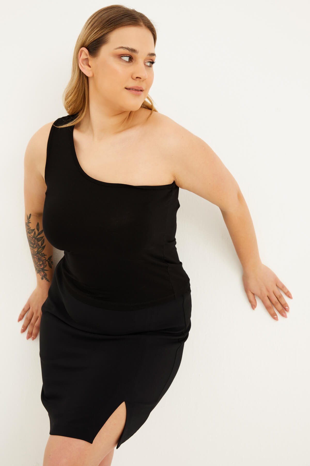 Myline-Tek Omuz Crop Top-Büyük Beden Tişört-77486