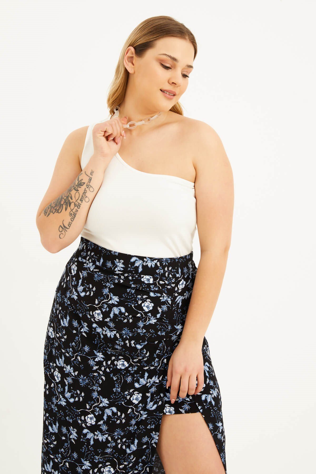 Myline-Tek Omuz Crop Top-Büyük Beden Tişört-77487