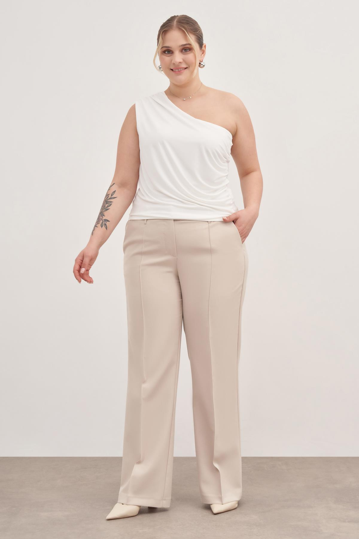 Myline-Tek Omuz Drapeli Top-Büyük Beden Tişört-128866