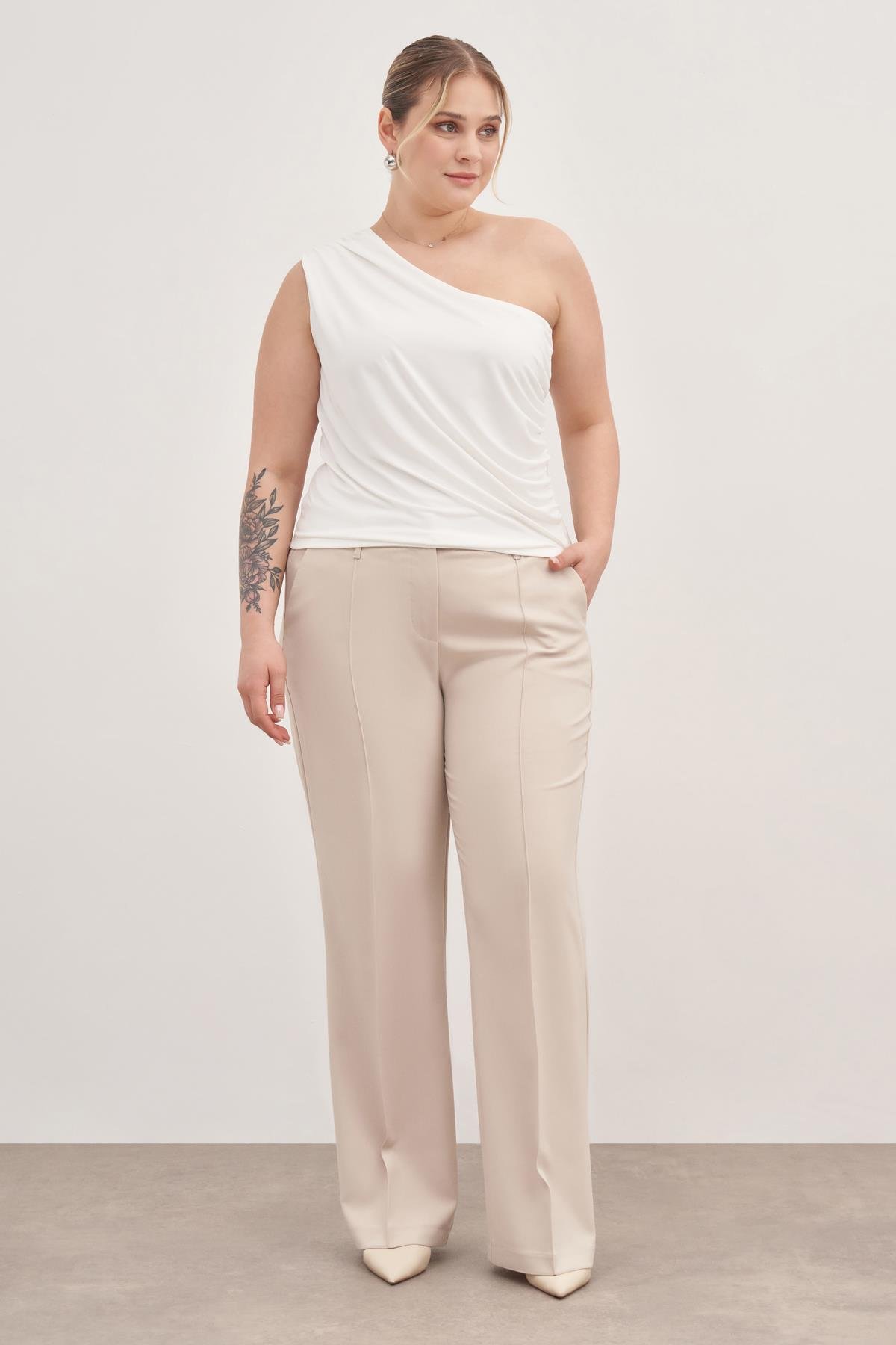 Myline-Tek Omuz Drapeli Top-Büyük Beden Tişört-128866