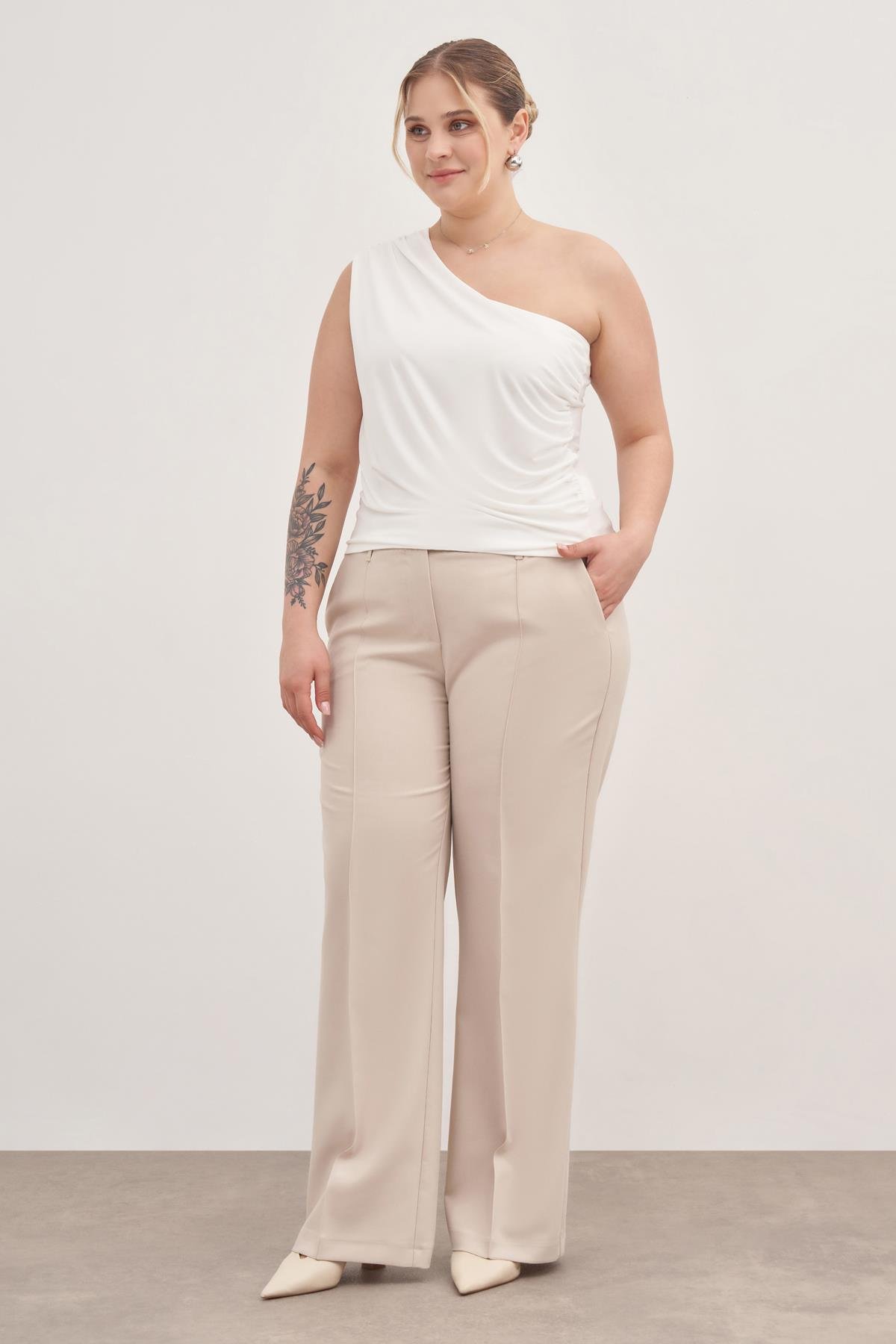 Myline-Tek Omuz Drapeli Top-Büyük Beden Tişört-128866