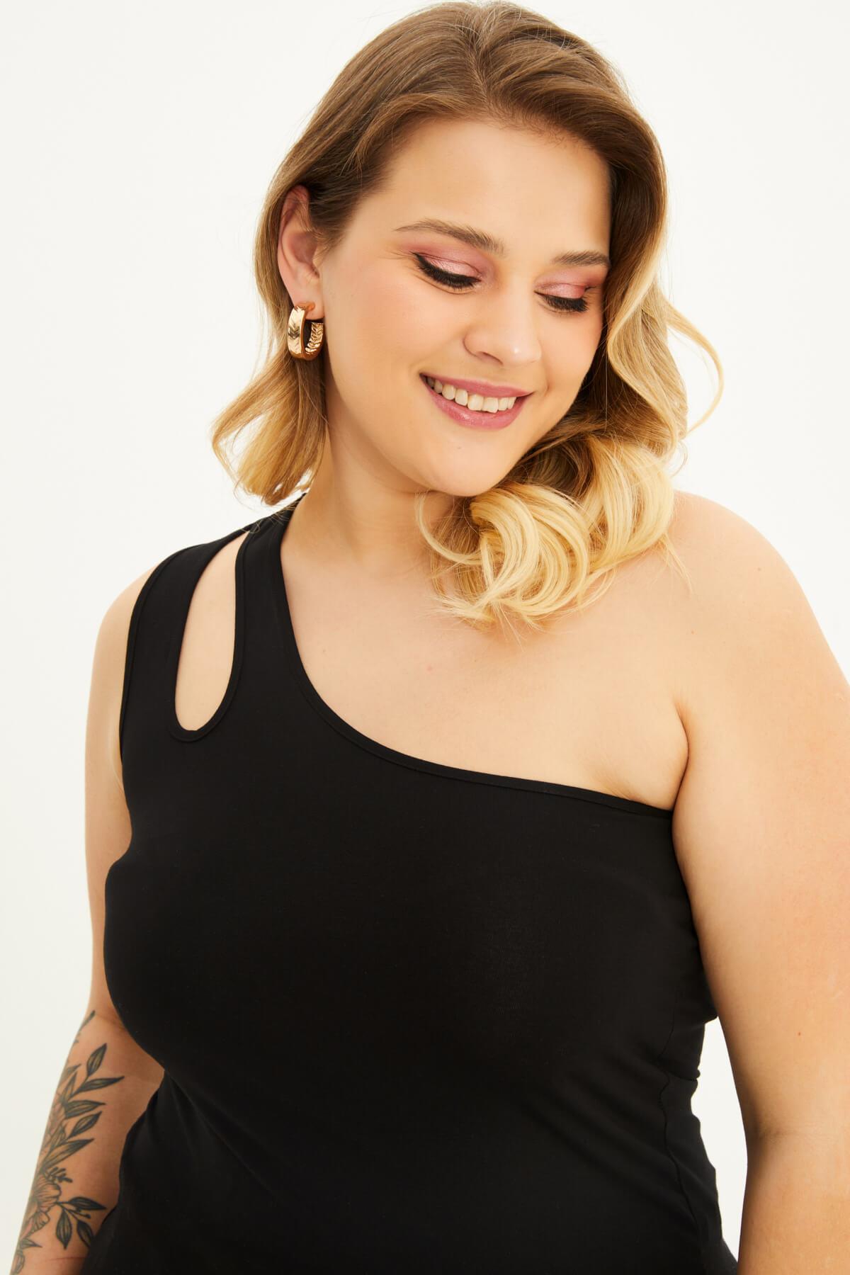 Myline-Tek Omuz Pencere Detay Top-Büyük Beden Tişört-118475