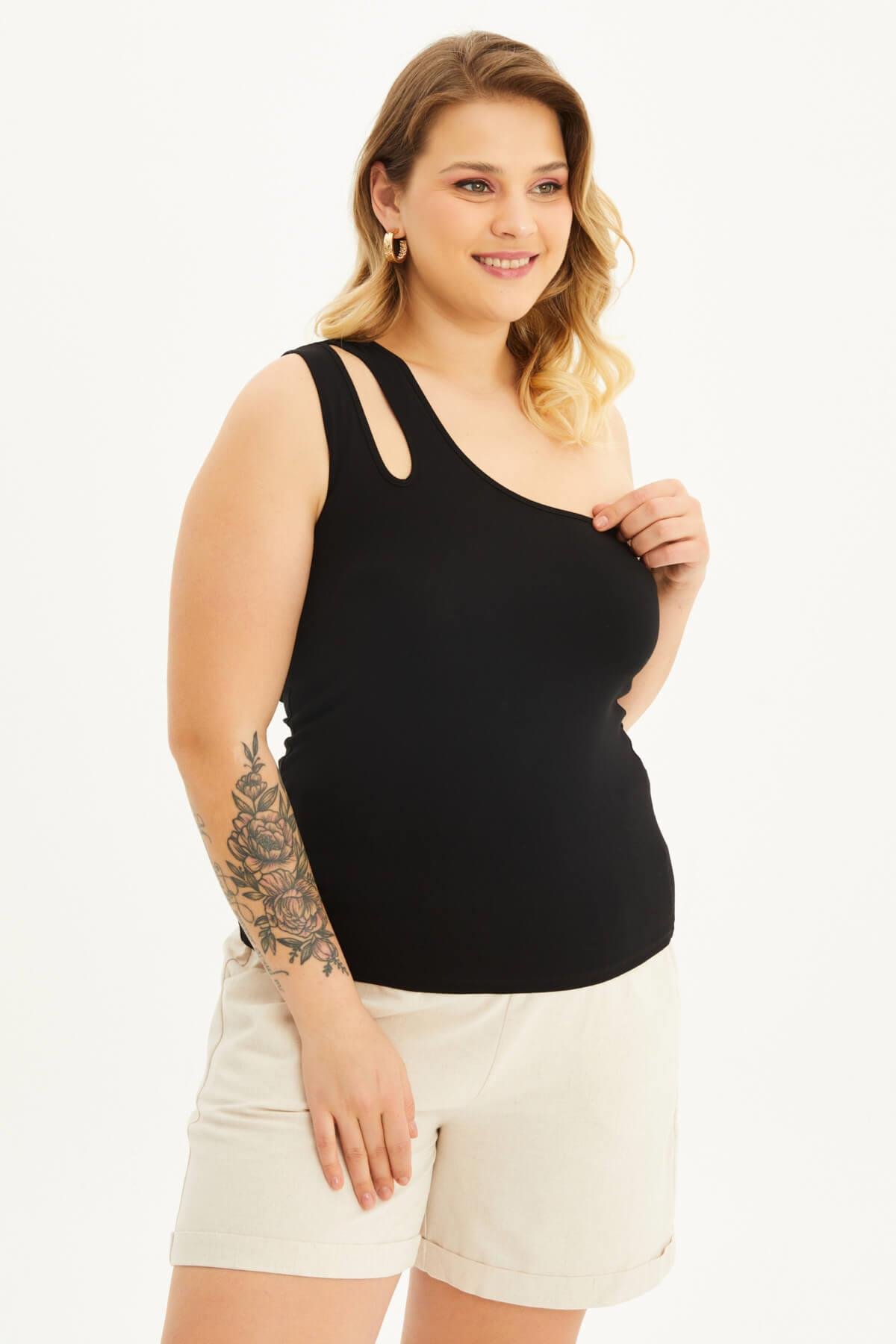 Myline-Tek Omuz Pencere Detay Top-Büyük Beden Tişört-118475