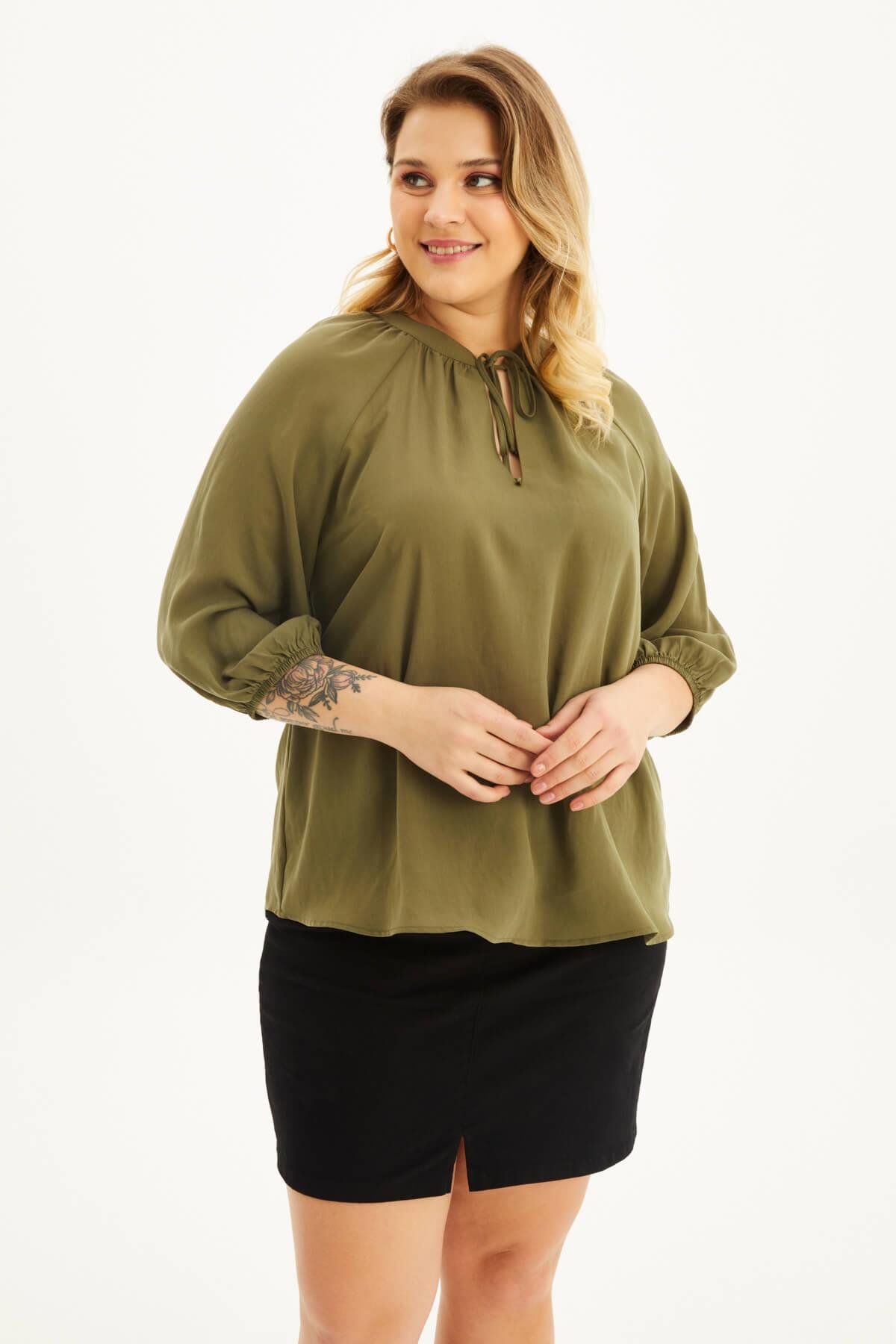 Myline-V Yaka Bağcık Detaylı Bluz-Büyük Beden Bluz-77758