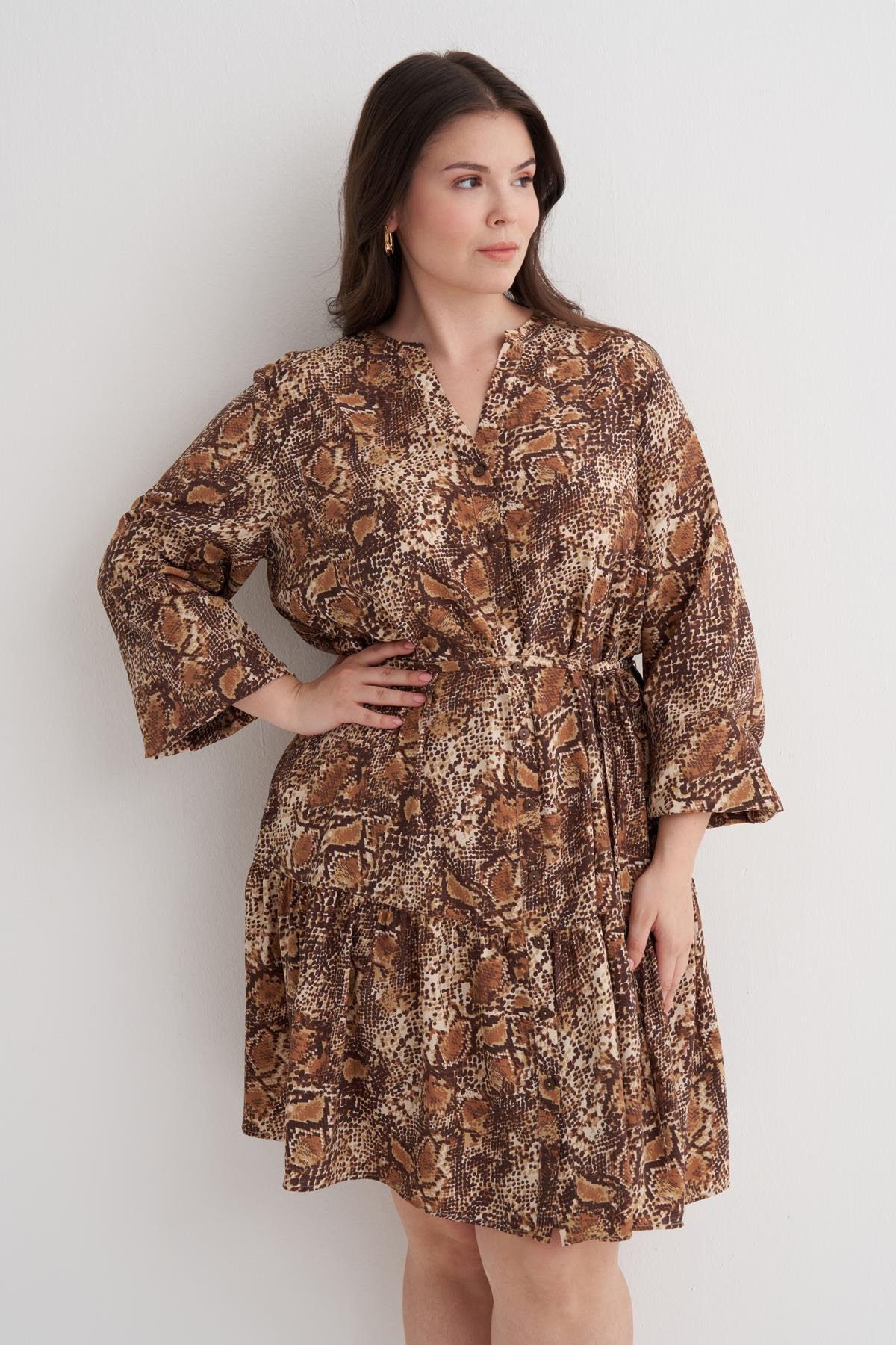 Myline-V Yaka Fırfır Detaylı Kuşaklı Elbise-Büyük Beden Elbise-149942