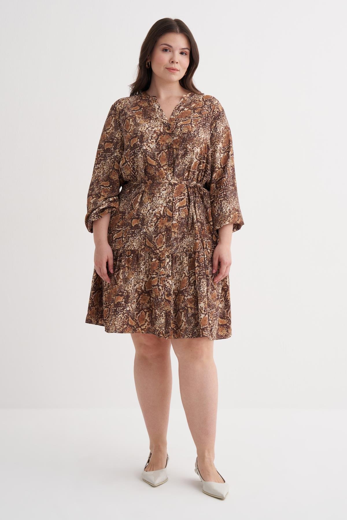 Myline-V Yaka Fırfır Detaylı Kuşaklı Elbise-Büyük Beden Elbise-149942