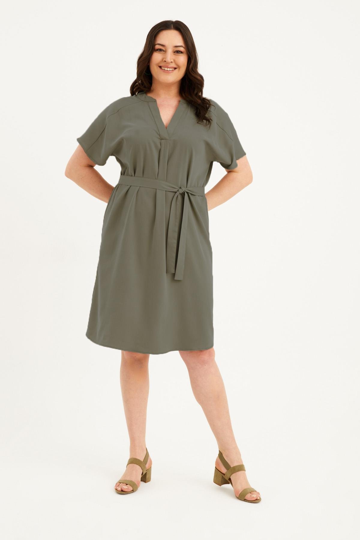 Myline-V Yaka Kuşaklı Elbise-Büyük Beden Günlük Elbiseler-77604