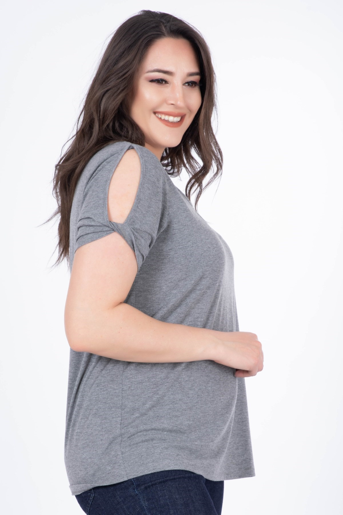 Myline-V Yaka Omuz Detaylı T-Shirt-T-Shirt-34629