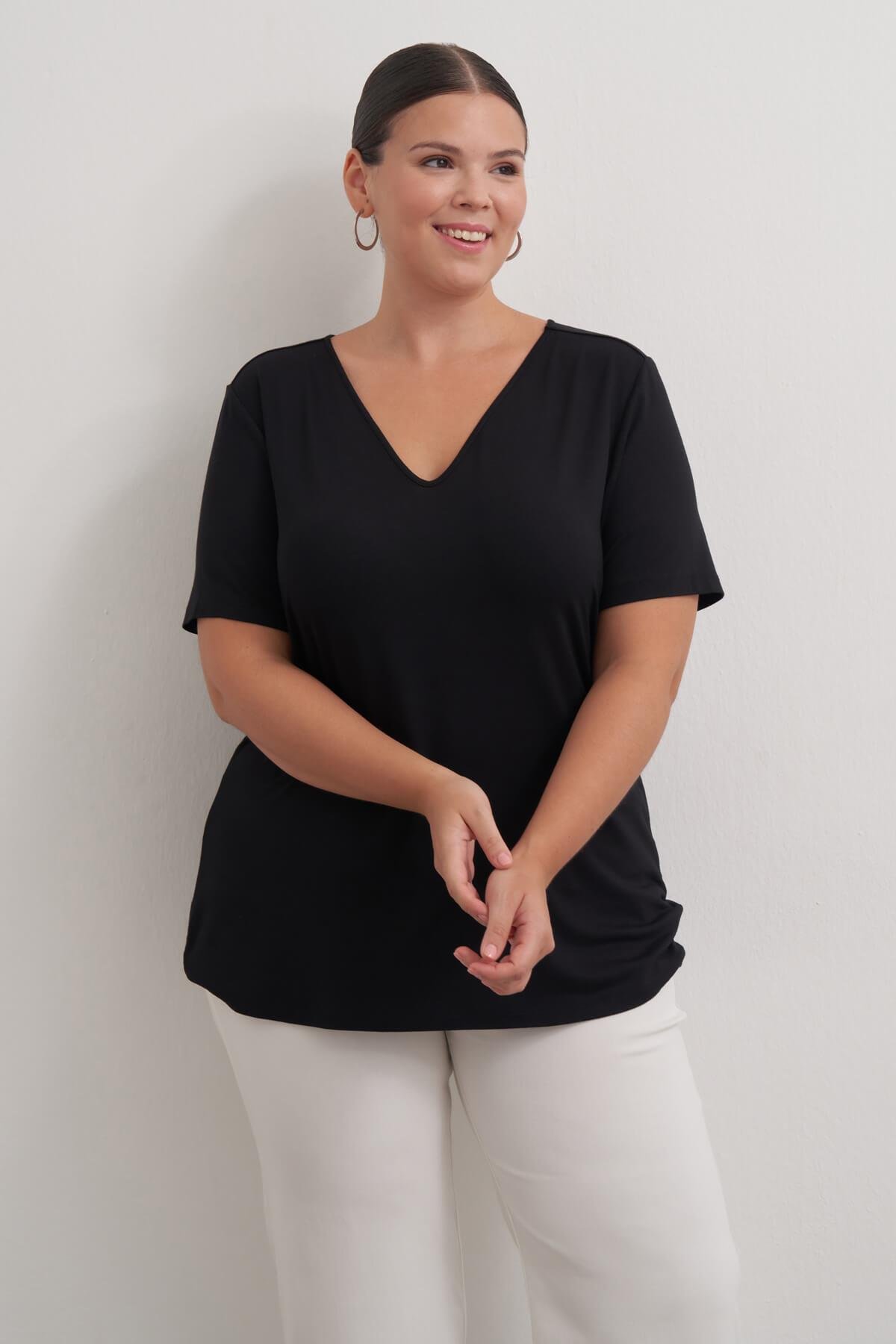 Myline-V Yaka Tişört-Büyük Beden Tişört-149460